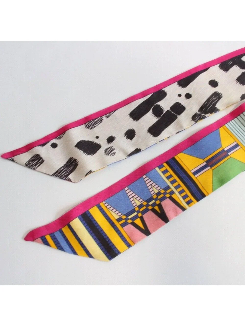 Hermes Twilly Wild and Camouflage Silk 100% Pink Pawn